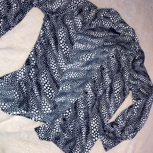 Women’s button down - Picture 4 of 5